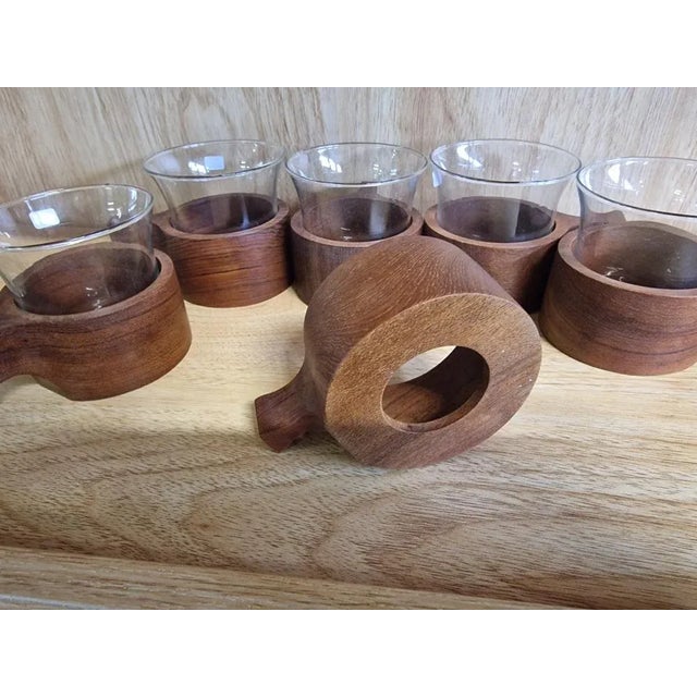 Vintage Cups in Teak, 1960s, Set of 6, in Very Good conditions. Designed 1960 to 1969