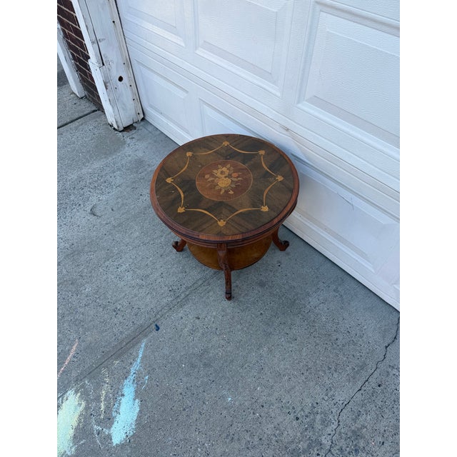 Vintage French Louis XV Style Round Marquetry Side Table With Floral Inlay & Lower Shelf For Sale In New York - Image 6 of 12