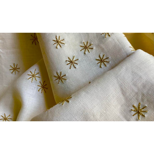 1990s 1990s Bergdorf Goodman Pure Linen Rectangular Tablecloth With Gold Star Flakes Embroidery For Sale - Image 5 of 5