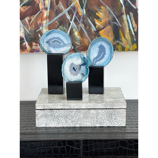 Stone Modern Brazilian Blue Agate Slices on High-Gloss Stand Pedestals - Set of 3 For Sale - Image 7 of 7