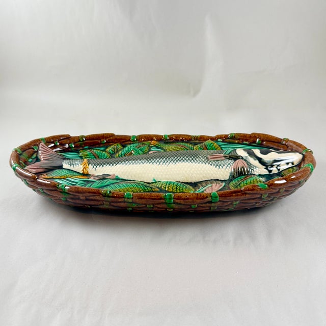 Green Mid-Century Fish in a Basket Wall Plaque For Sale - Image 8 of 12