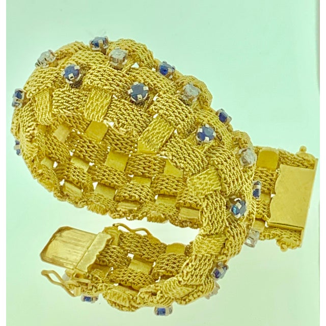 2020s 3 Carat Sapphire and 2 Carat Diamond Bracelet in 18 Karat Yellow Gold 116 Gm For Sale - Image 5 of 8