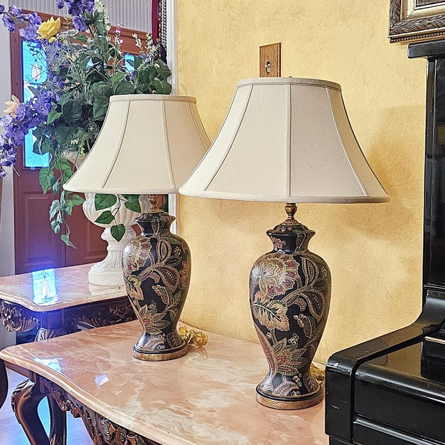 Pair of Bradburn Gallery Hand-Painted Floral Ceramic Table Lamps With Shades For Sale - Image 9 of 18