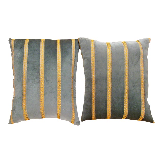 1950 Decorative Vintage Green Velvet Pillows with Art Deco Design - A Pair For Sale