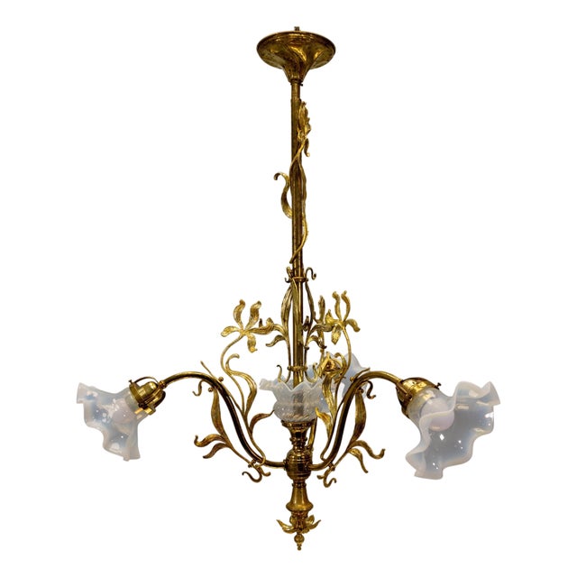 French Art Nouveau Opalescent Glass & Bronze Floral Chandelier, 1920 For Sale