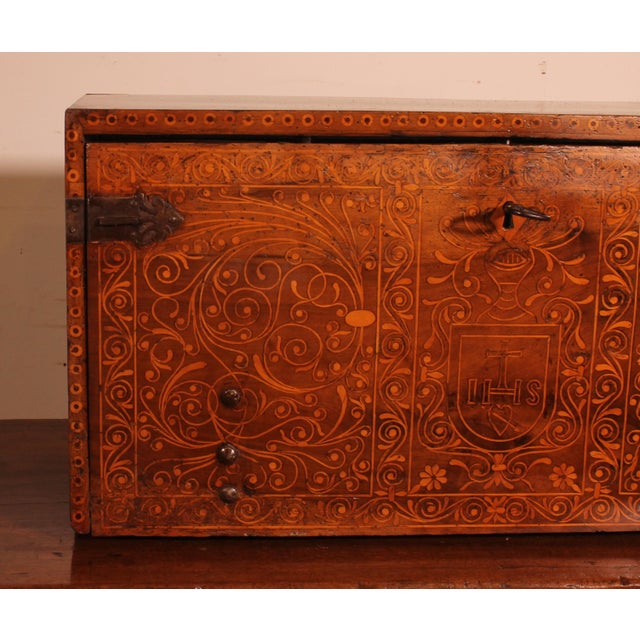 16th Century Renaissance Bargueno in Walnut and Fruitwood Marquetry For Sale - Image 5 of 15