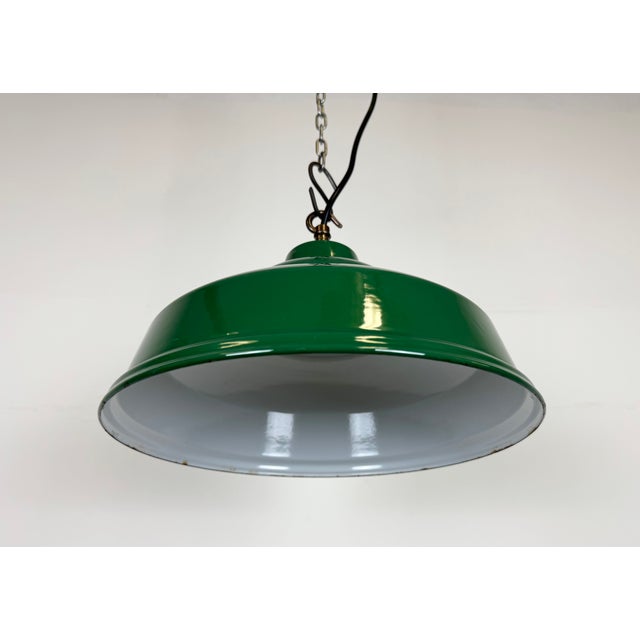 Metal Industrial British Green Enamel Factory Pendant Lamp, 1960s For Sale - Image 7 of 16