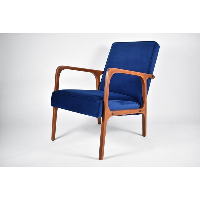 Armchair Model 04-B in Blue Velvet, 1960 For Sale - Image 14 of 14