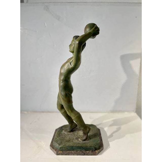 1940s Art Deco Period Bronzed Patina Male Athlete For Sale - Image 4 of 9