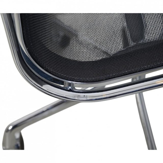 Vintage EA-117 Office Chair in Black Mesh by Charles Eames, 2000s For Sale - Image 9 of 16
