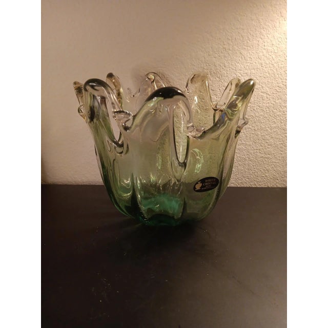 1980s White Murano Italy Green Freeform Vase For Sale In Dallas - Image 6 of 6