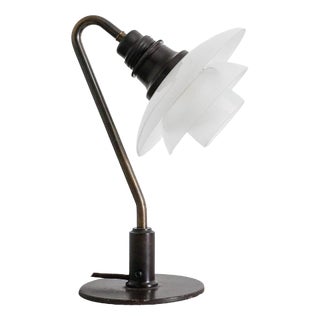 Mid-Century Modern Danish Glass PH 2/2 Desk Lamp by Poul Henningsen for Louis Poulsen, 1930s For Sale