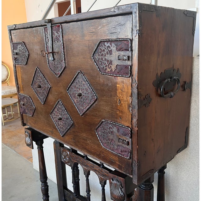 Wood 17th Spanish Walnut Cabinet on Stand, Desk, Original ‘Bargueño’ For Sale - Image 7 of 12