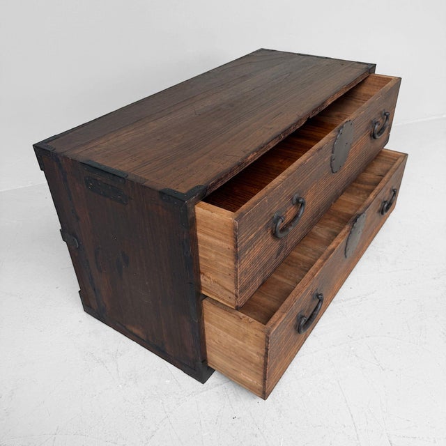 Shōwa Japanese Low Tansu Chest of Drawers, 1940 For Sale - Image 9 of 12