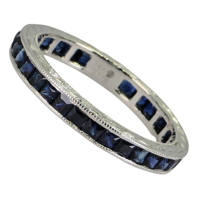 Vintage 14k White Gold Ring: 1.65 Ct Natural Sapphire, Elegant Design, Size 6.5 For Sale