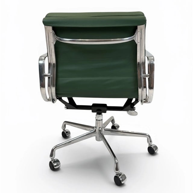 Early 21st Century Herman Miller Eames Aluminum Group Soft Pad Management Chair – Green Leather For Sale - Image 5 of 10