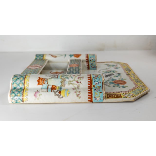 19th Century Chinese Porcelain Famille Rose Wall Plaque Vase for Pens or Brushes For Sale - Image 11 of 15