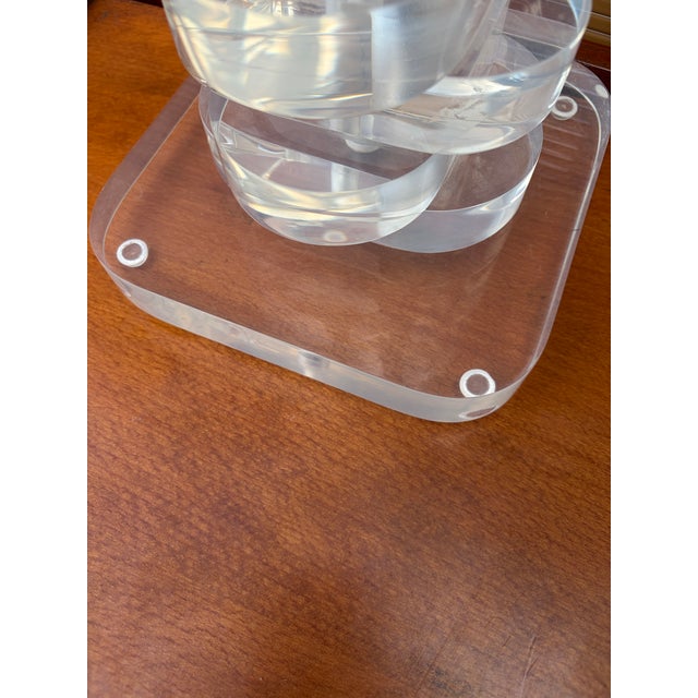 A Pair of Vintage Mid Century Modern Stacked Lucite Blocks Table Lamps in the Karl Springer Style. Circa 1970s For Sale - Image 15 of 17