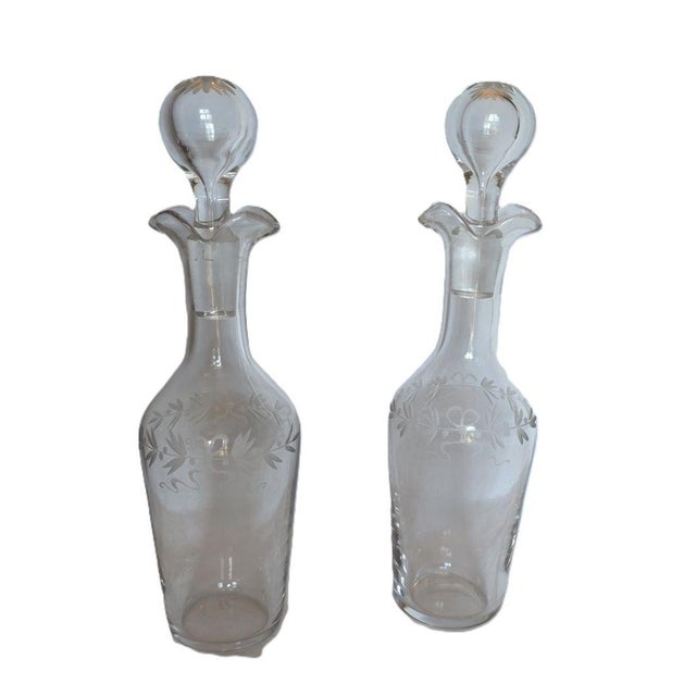 Antique 20th Century French Engraved Crystal Cruet and Silver-Plated Metal Stand from Gallia, 1890s For Sale - Image 3 of 13