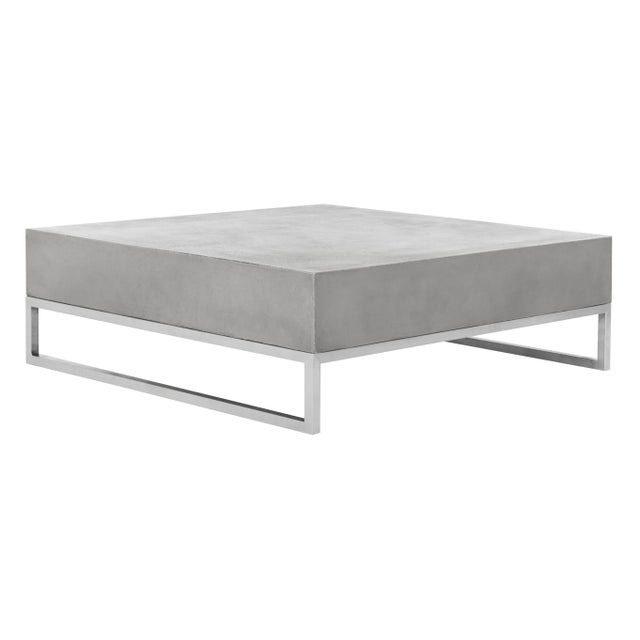 2020s Eartha In/Outdoor Coffee Table - Dark Grey For Sale - Image 5 of 7