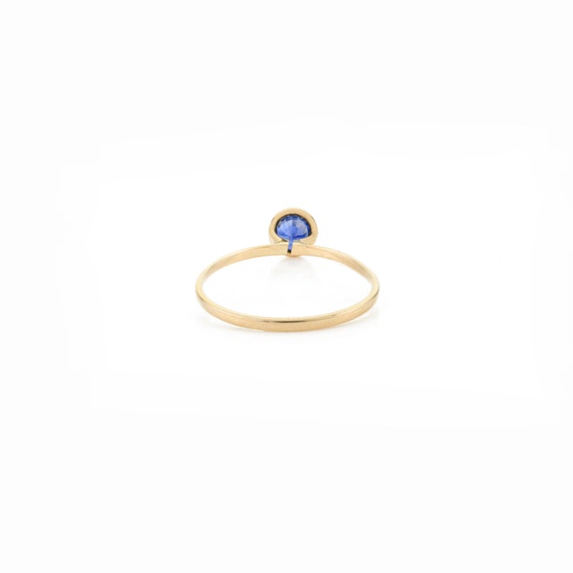 Metal Dainty Brilliant Blue Sapphire Ring in 14k Yellow Gold Size 6 For Sale - Image 7 of 11