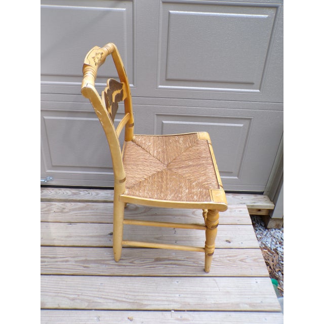 Vintage Classic L. Hitchcock Turtle / Pillow Back Stenciled Slat Back Farmhouse Dining Chair with Rush Seat. Features hand...