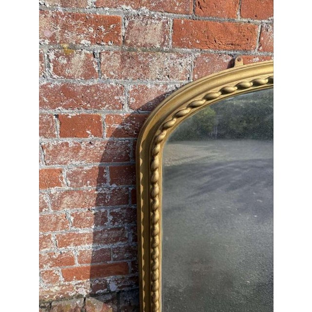 19th Century Large Antique English Arched Top Gilt Ribbed Overmantle Mirror, 1800s For Sale - Image 5 of 7