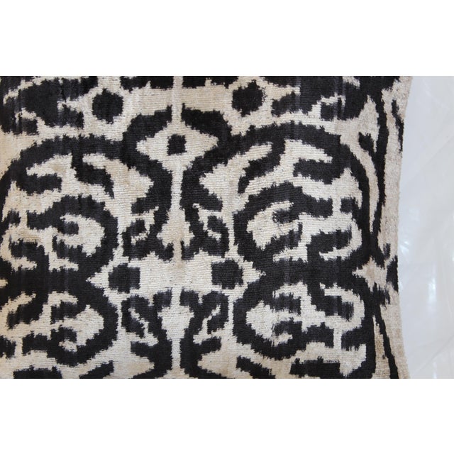 For an earthy addition to your existing décor, you simply cannot go wrong with this throw decorative ikat pillow cover....