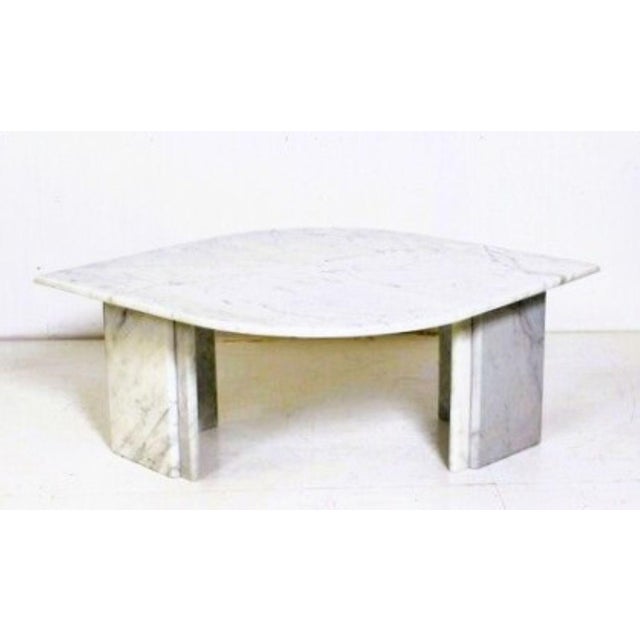 Italian Carrara Marble Teardrop-Shaped Coffee Table from Ligne Roset, 1980s For Sale - Image 12 of 14