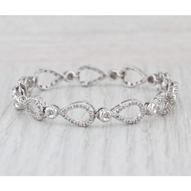 1.38ctw Diamond Teardrop Link Bracelet 14k White Gold 6.75" 7.7mm For Sale - Image 4 of 7