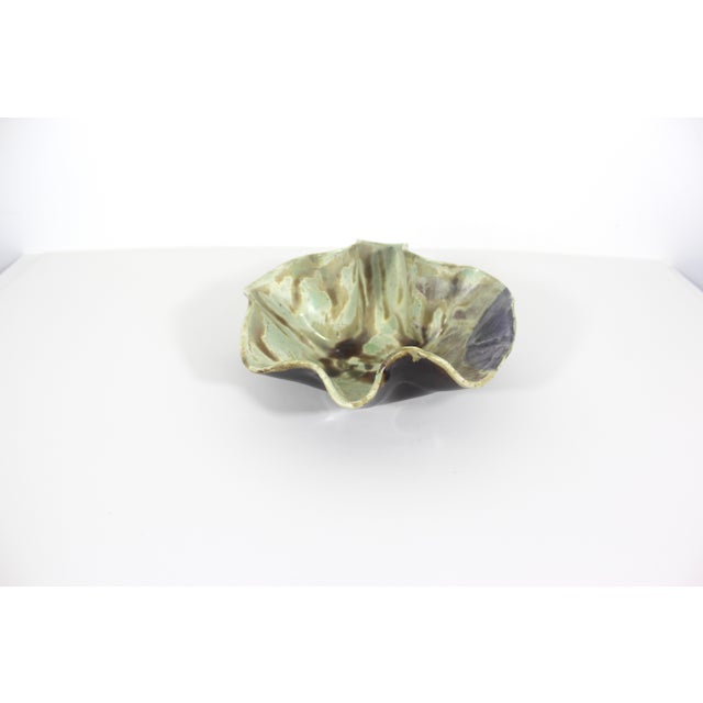 Ceramic Vintage Sculptural Studio Pottery Footed Bowl Organic Ruffled Edge For Sale - Image 7 of 12