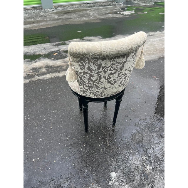 Traditional 1980s Custom Upholstered French Swivel Vanity Seat With Decorative Tassels For Sale - Image 3 of 7