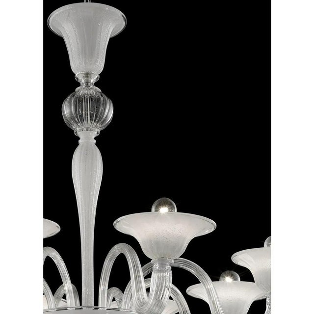 Venetian Murano Glass Chandelier in Transparent and White Tones with Silver Leaf by Simoeng for Simoeng For Sale - Image 6 of 7