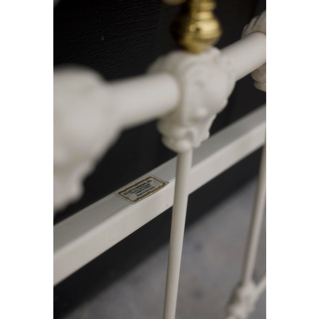 Elevate your bedroom with this vintage Elliot’s Designs, Inc. king-size bed set, featuring a gracefully designed headboard...