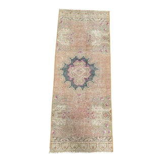 Turkish Yastik Rug 1'5" x 3'7" For Sale