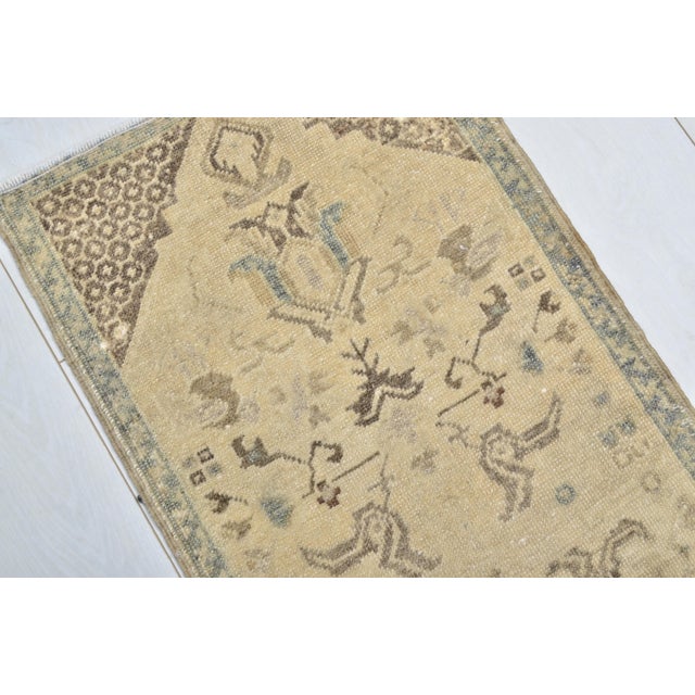 Turkish Mid 20th Century 2x3 Mini Turkish Rug For Sale - Image 3 of 5