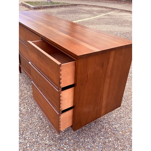 Mid-Century Modern 1960s Mid Century Modern 9 Drawer Dresser For Sale - Image 3 of 6