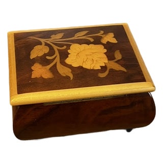 Reuge Wooden Music Box Inlaid Floral and Leaves For Sale