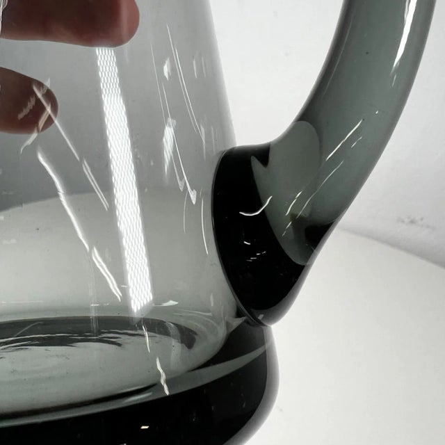 1950s 1958 Morgantown Wv Hoffman House Glass Martini Pitcher & Four Glasses For Sale - Image 5 of 13