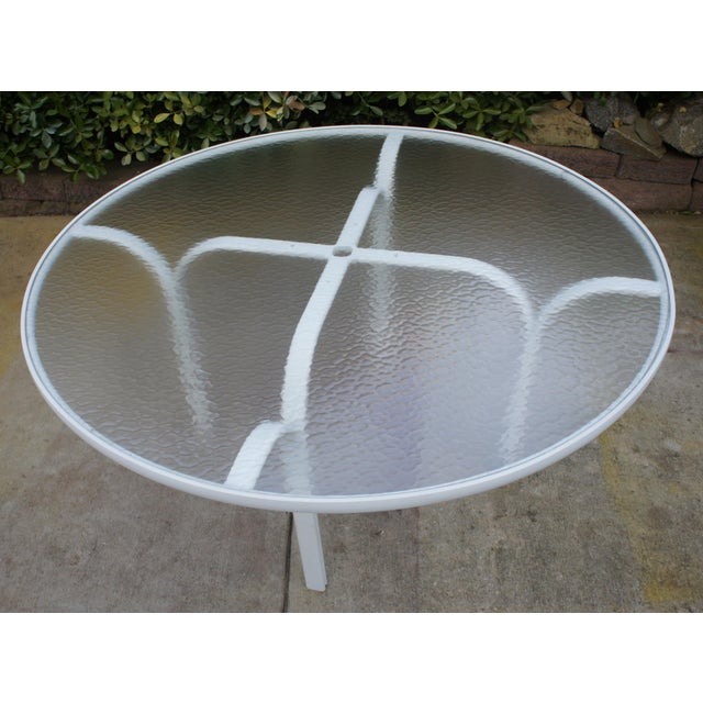 1980s Vintage Brown Jordan Quantum 54in Round Table Chairish