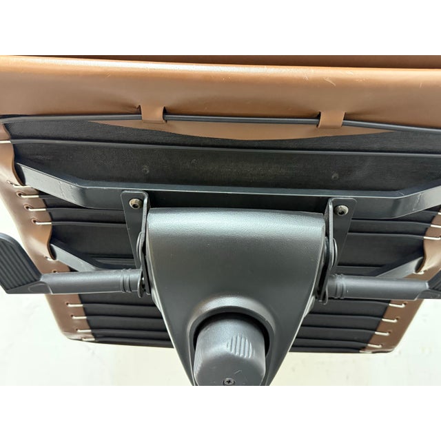 Mario Bellini for Roche Bobois Vitra Figura Leather Desk Chair For Sale - Image 11 of 12