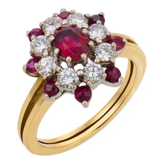 Vintage Ruby Diamond 18k Gold Cluster Ring, Size 6.5 For Sale