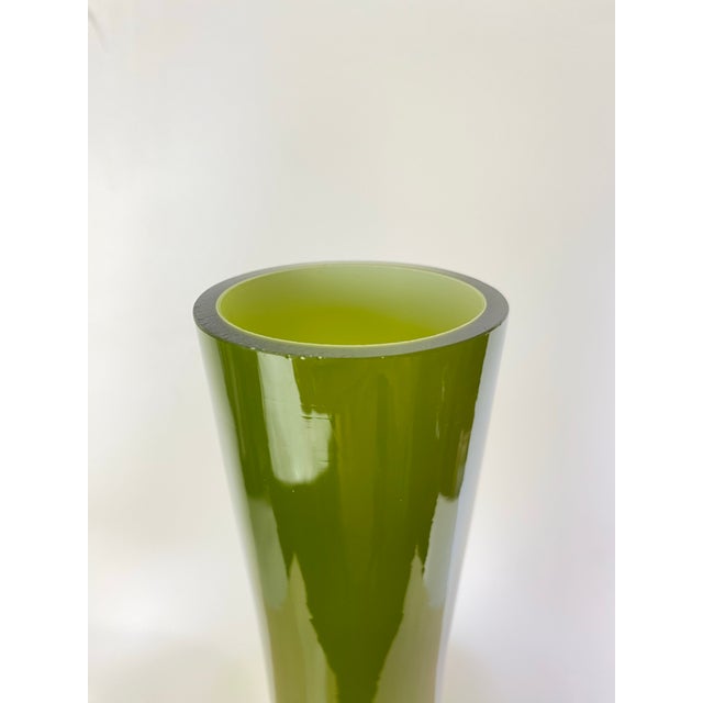 Vintage Mid-Century Italian Empoli-Style Cased Glass Bottle Vase in Olive Green For Sale - Image 4 of 9