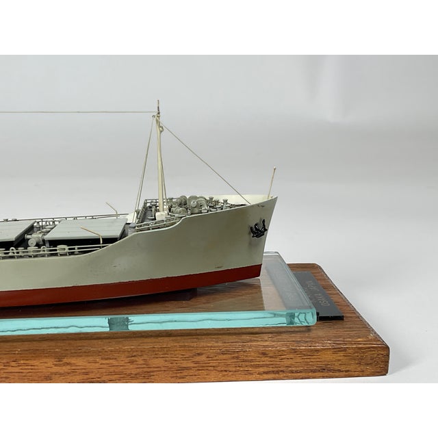 Waterline model of a Japanese Oil and Ore Carrier For Sale - Image 9 of 12