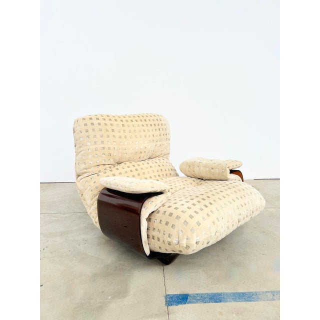 Marsala Armchairs First Edition in Velvet by Michel Ducaroy for Ligne Roset, France, 1971, Set of 2 For Sale - Image 10 of 18