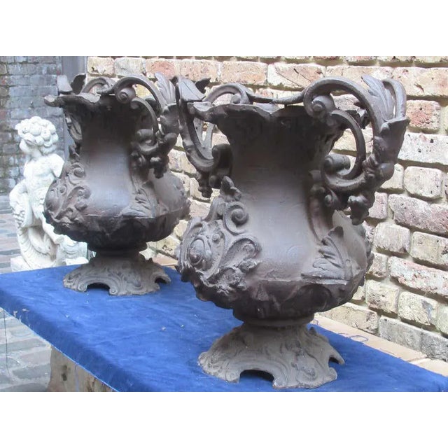 Early 20th Century Decorative Cast Iron Urns, Set of 2 For Sale - Image 4 of 7