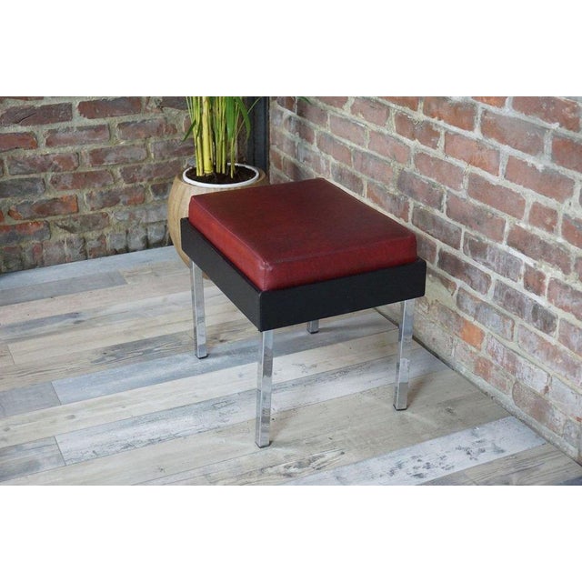 Mid-Century Modern Chrome and Leatherette Stool from Stratfor, 1950s For Sale - Image 3 of 9