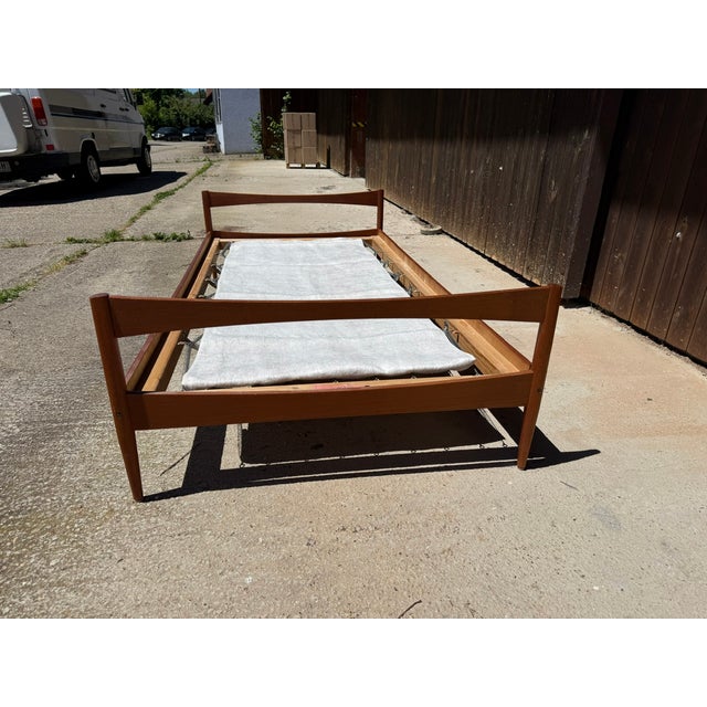 Mid-Century Modern Scandinavian Model Dagmar Teak Bed, 1960 For Sale - Image 18 of 18