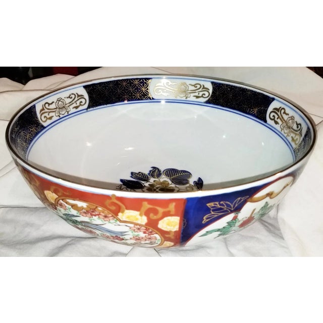 Late 20th Century Modern Imari Bowl For Sale - Image 4 of 7
