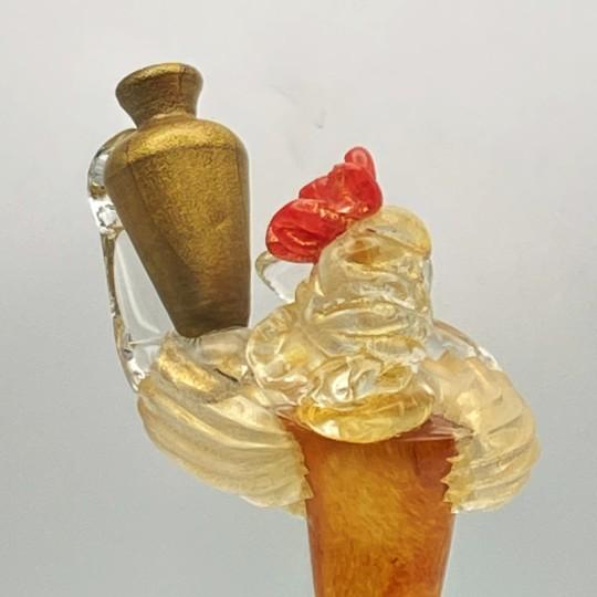 Murano Salviati Peasant Woman Wine Bearer Sculpture/Figurine With Gold Flecks and Gold Leaf (Vintage 1960s) For Sale In Philadelphia - Image 6 of 18